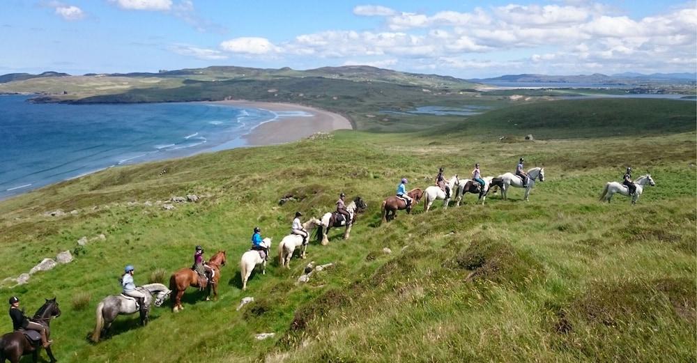 Arnolds Hotel & Riding Stables Dunfanaghy Exterior foto